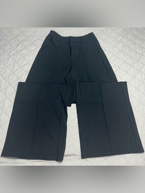 Woman’s Black Straight-Leg Dress Pants